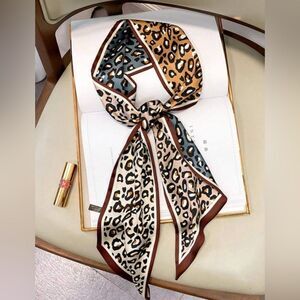 Leopard Print Scarf G28